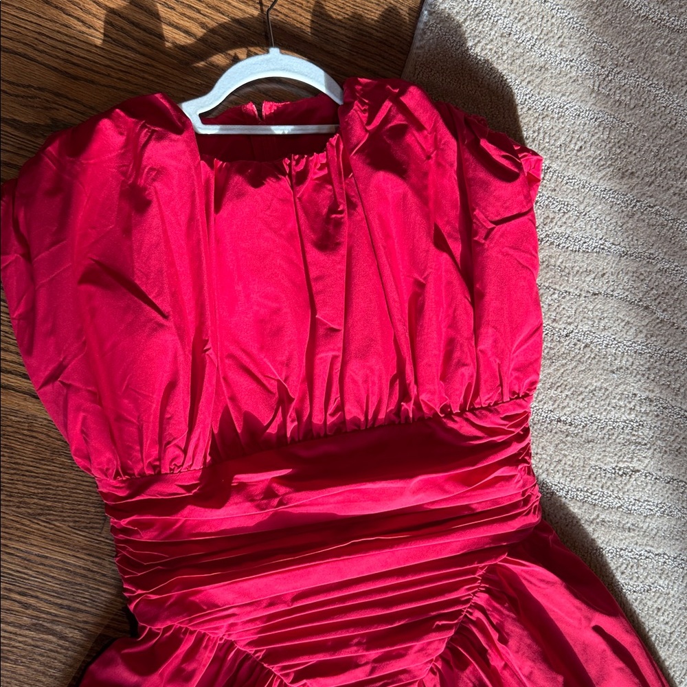 Micas‎ Solid Ruched Maxi Dress - Picture 8 of 17